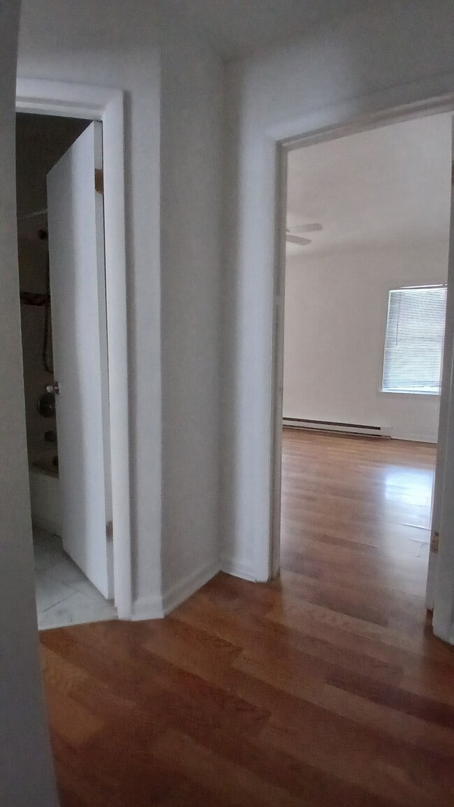 Building Photo - 4525 Pennington Ave