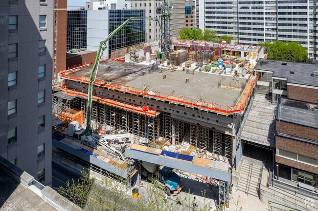 Building Photo - 30 Merton St