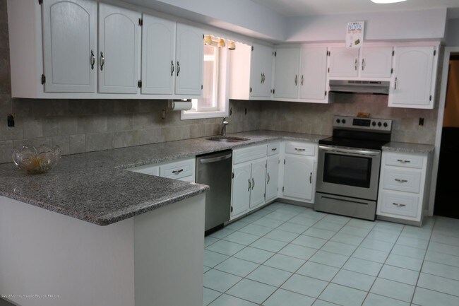 Foto del edificio - 147 Hickory Rd