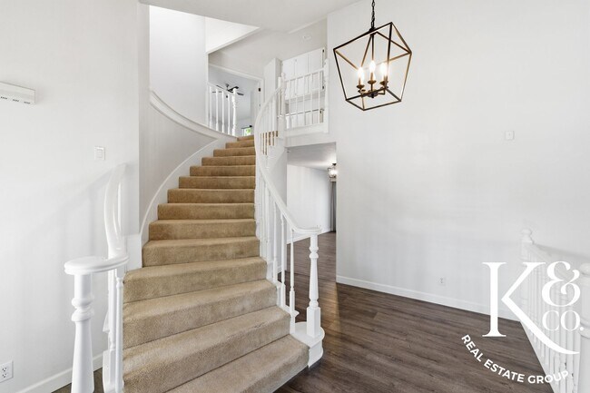 Building Photo - Stunning Remodeled Camarillo Home with Dual Living Rooms & Entertainer’s Backyard