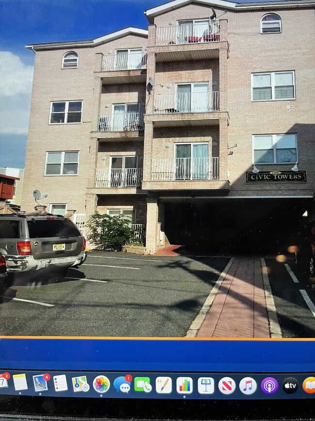 Building Photo - 1306 New York Ave