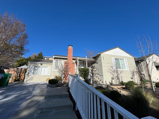 Building Photo - 3 Bedroom Upgraded House in San Leandro!!!...