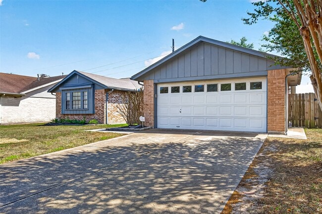 Building Photo - 18735 Glen Briar Ln