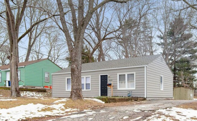 Foto del edificio - COMING SOON! 3 Bed 1 Bath Home! $1350.00