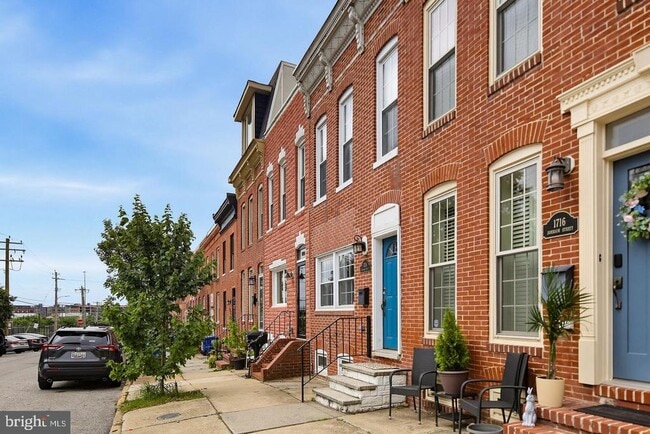 Building Photo - 1718 Johnson St
