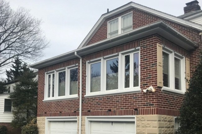 Foto del edificio - 402 Spencer Ave