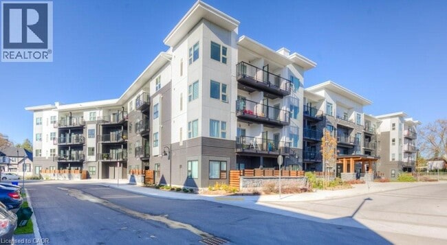 Building Photo - 110 Fergus Ave