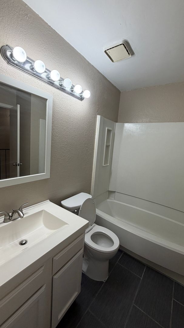 Foto del edificio - 2132 Aspen Dr