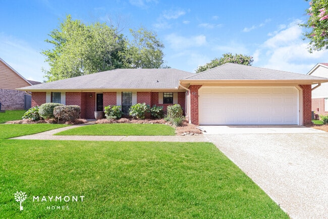 Building Photo - 804 Strawberry Pointe