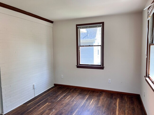 Foto del edificio - 3561 Edwards Rd