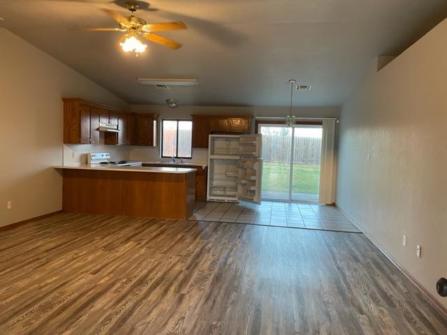 Foto del edificio - 216 SE Heather Ln