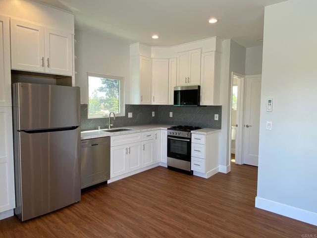 Building Photo - 2944 Gobat Ave