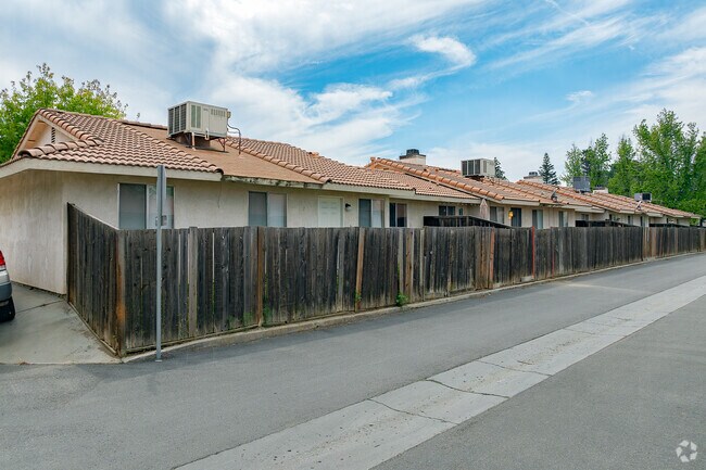 Foto del edificio - 2902 Gosford Rd