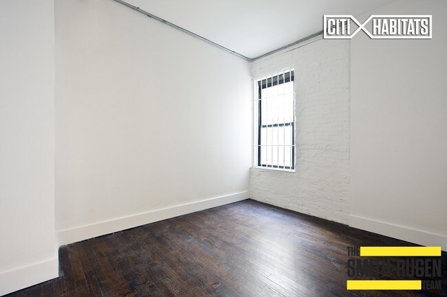 Building Photo - 106 Ridge St