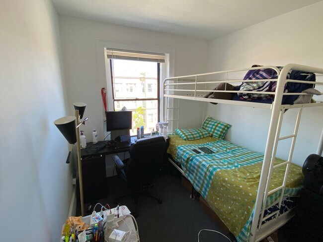 Building Photo - Central Mission Hill Location. Steps from ...