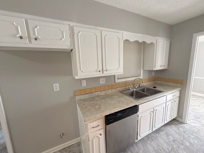 Foto del edificio - 4316 Springwind Rd