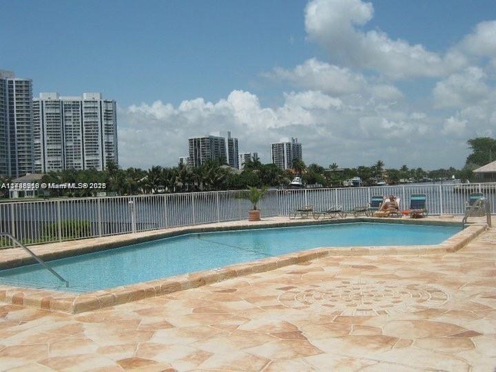 Foto principal - 3161 S Ocean Dr