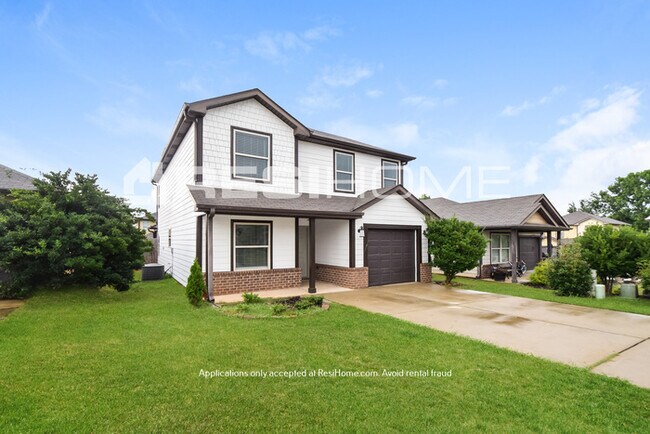 Building Photo - HOME FOR RENT--1/2 MONTH OFF!