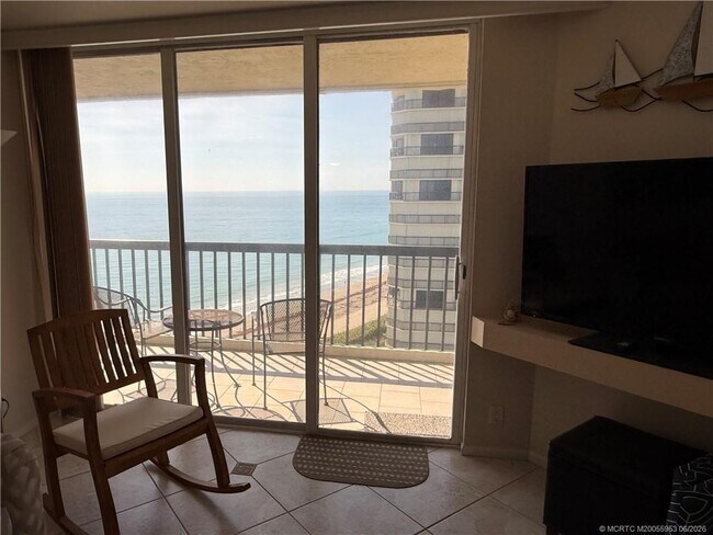 Foto del edificio - 9500 S Ocean Dr