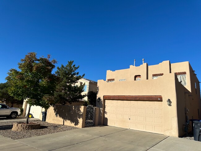 Foto del edificio - 8309 Sleeping Bear Dr NW