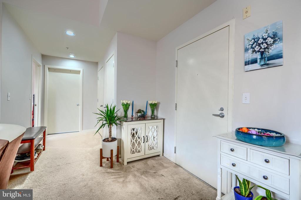 Foto principal - 1211 Light St