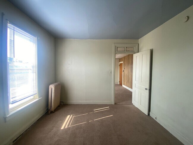 Building Photo - 108 N Penn St