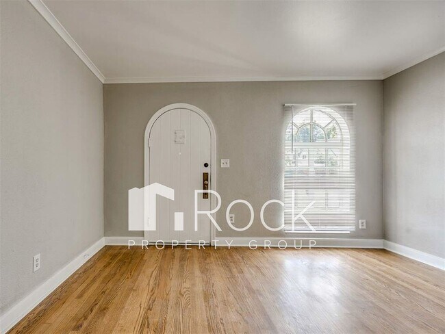 Building Photo - 3 Bedroom Home + 1 Bedroom Apartment near OCU and Uptown!