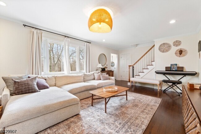 Foto del edificio - 821 Midwood Dr