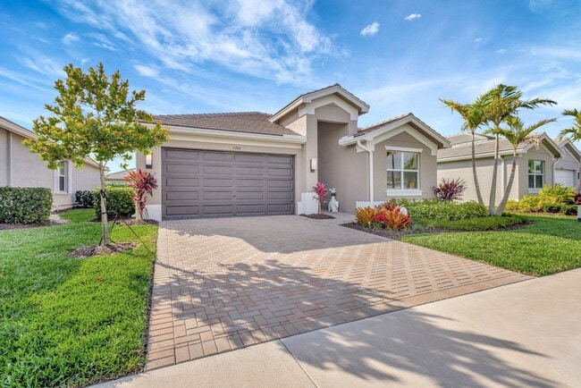 Building Photo - 11706 SW Oceanus Blvd