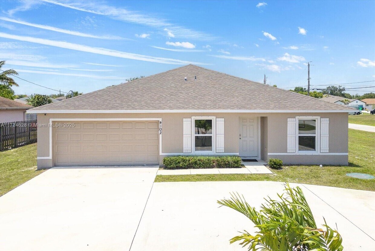 Foto principal - 4102 SW Port St Lucie Blvd