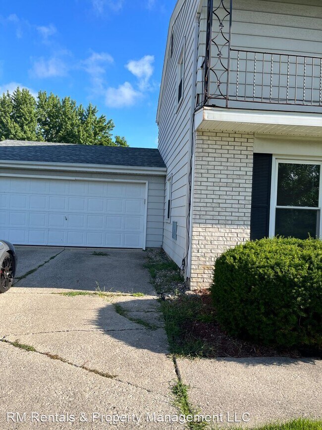 Building Photo - 3 br, 1.5 bath House - 9610 Aboit Center Road