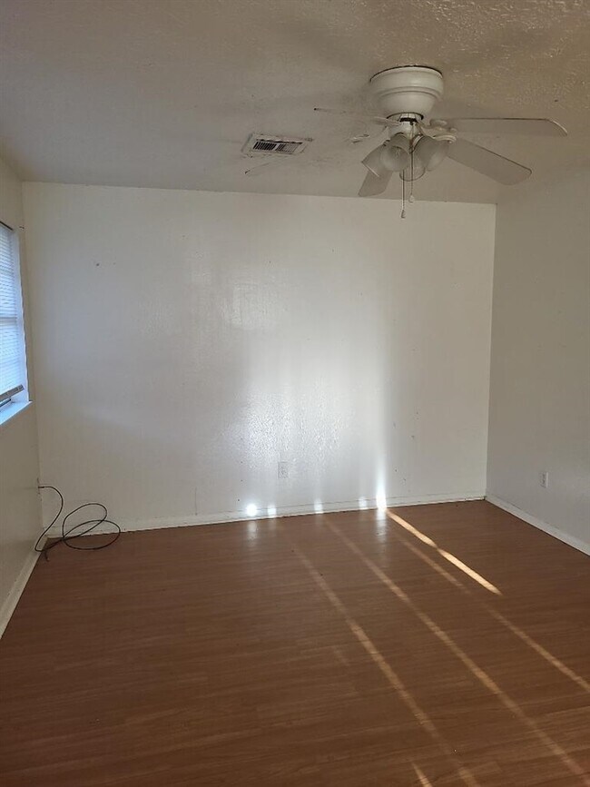 Foto del edificio - 1506 SW Oklahoma Ave
