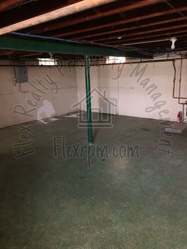 Building Photo - Must See....new on the market!