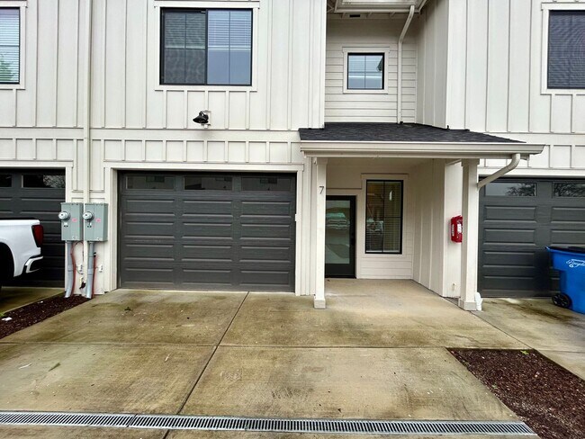 Foto del edificio - Townhome Available in Vancouver, WA!! MOVE IN SPECIAL