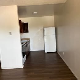 Building Photo - 2044 S 11th Ave