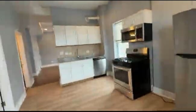 Building Photo - 2286 S Blue Island Ave