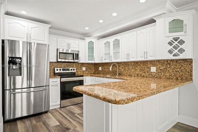 Foto del edificio - 6832 W 2nd Ct