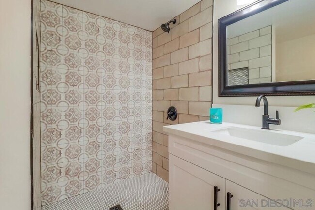 Foto del edificio - 5732 Adams Ave