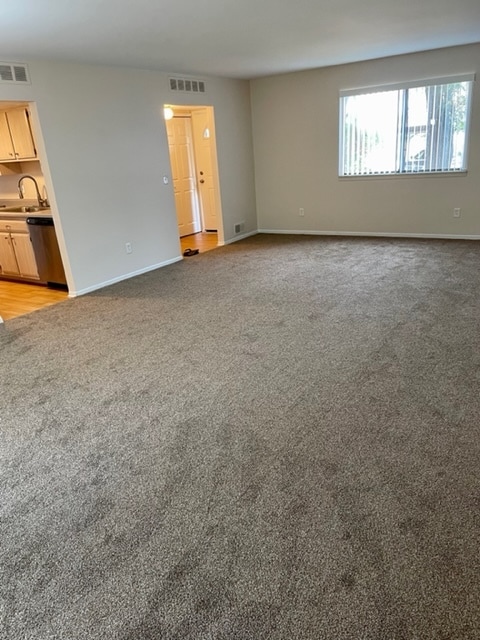 Building Photo - 27033 Farmbrook Villa Dr