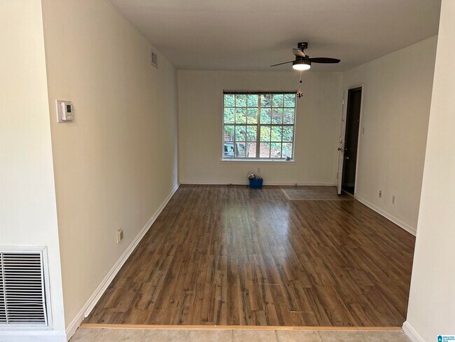 Foto del edificio - 2011 Montreat Way