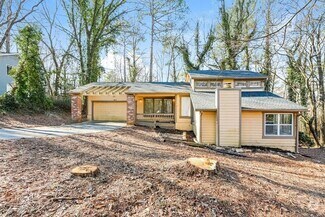 Building Photo - 1817 Laurel Ridge Dr SW