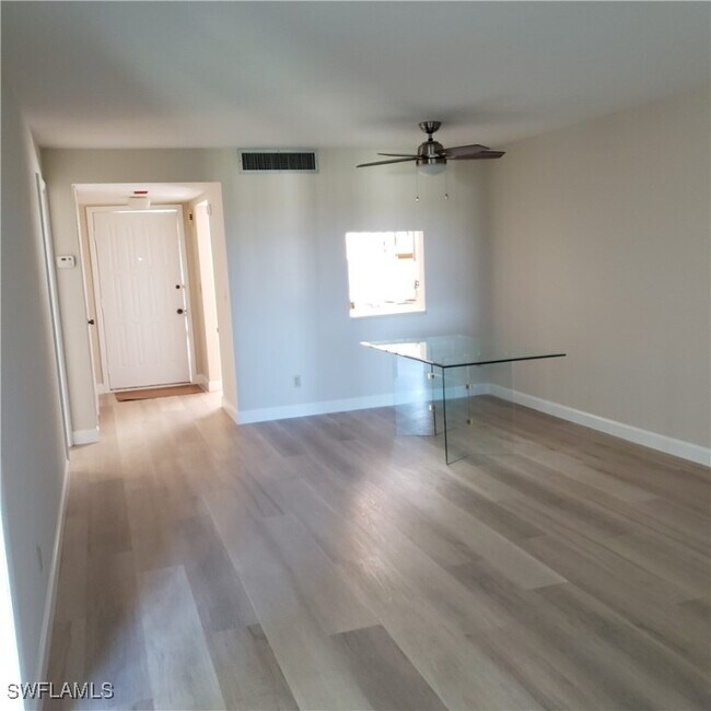 Building Photo - 37 High Point Cir E