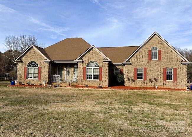 Foto del edificio - 5919 Newell Dr