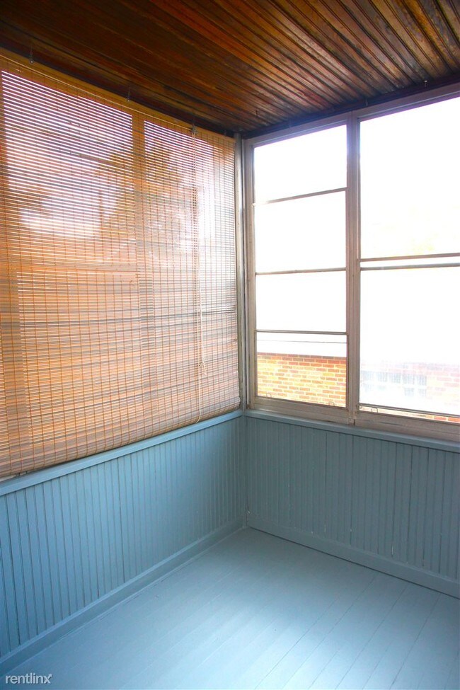 Foto del edificio - 5116 Jamieson Ave