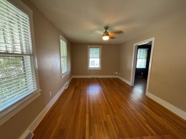 Foto del edificio - Nice location within walking distance to downtown Harrisonburg!
