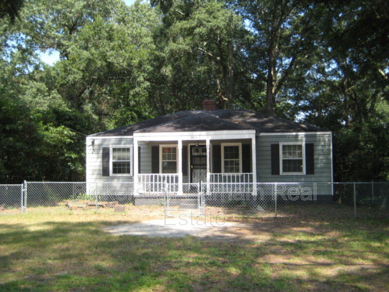 Primary Photo - 1518 Forest Dr