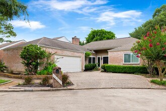 Building Photo - 12210 Ravenmoor Dr