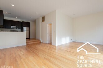 Building Photo - 2510 N.Willetts Unit 2C