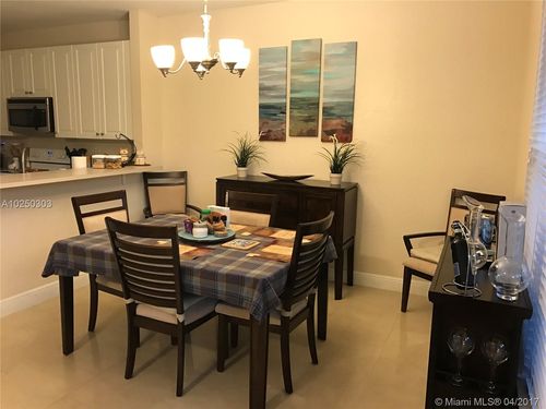 Foto del edificio - 7960 NW 18th Ct