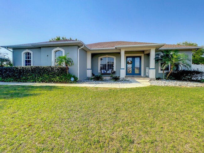 Building Photo - Gorgeous Custom House in Exclusive Hilltop Preserve Available Now!